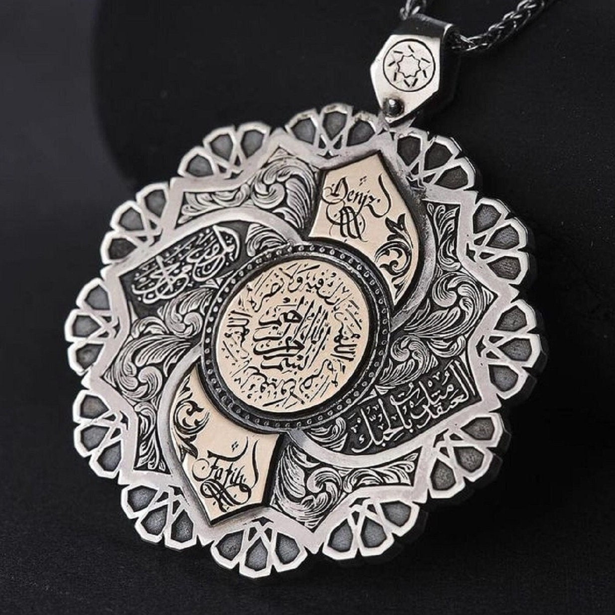 Personalized Medallion Necklace – Custom Text & Name | 925 Silver