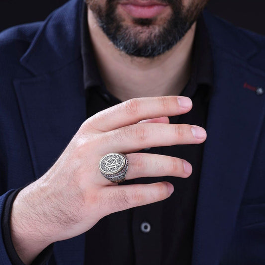 Initial letter men's ring with red garnet – view 2