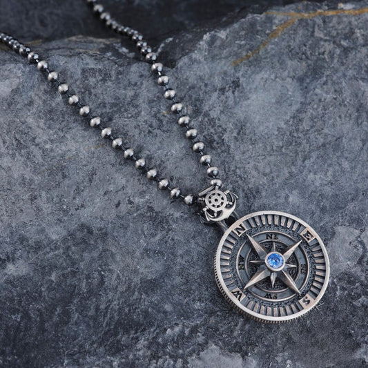 Compass medallion necklace with black zircon – view 2