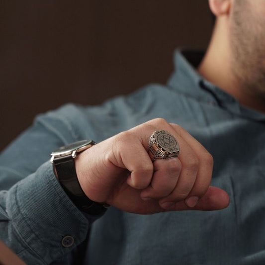Seal of Solomon Ring – Gökturk Script & Red Zircon | 925 Silver