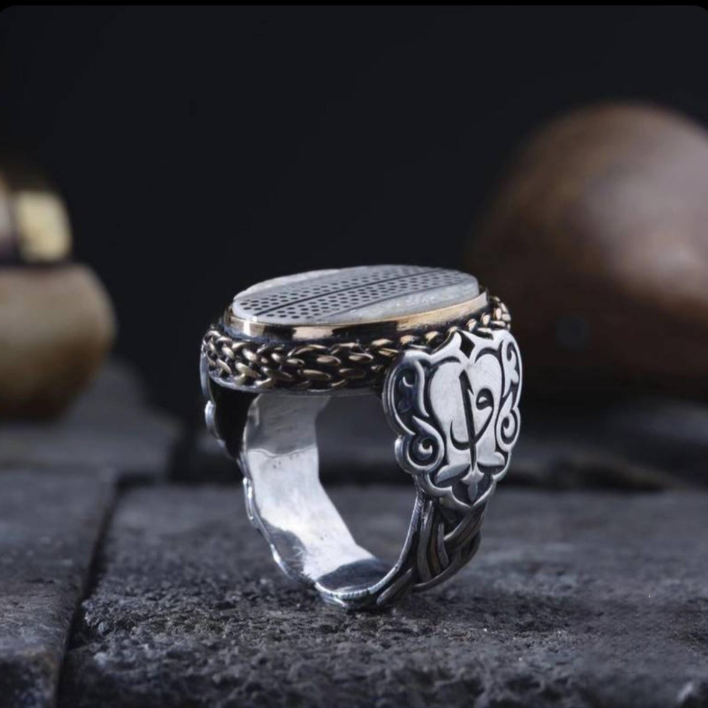 Herrenring aus Sterlingsilber: Weiße Perle, arabische Schrift