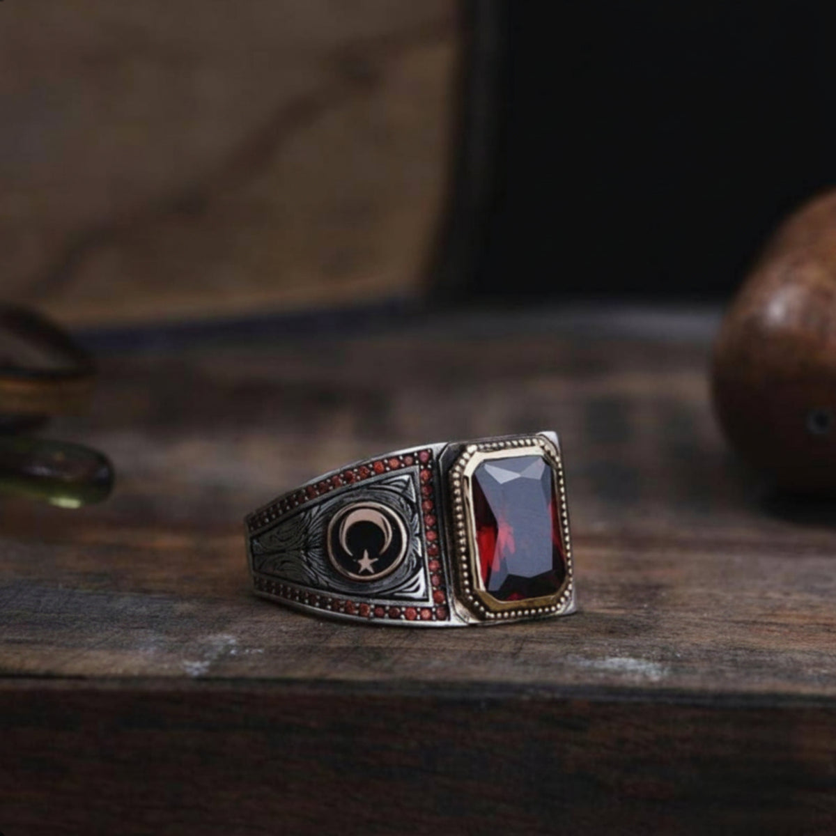 Crescent Moon Star Garnet Ring in 925 sterling silver