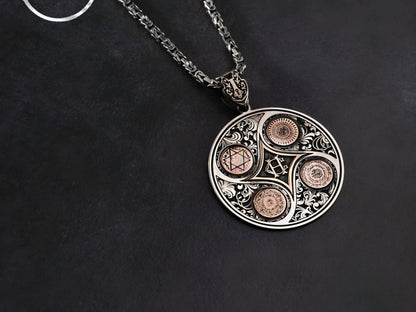 Guard medallion necklace with Seal of Solomon and Ayat al-Kursi in 925 sterling silver