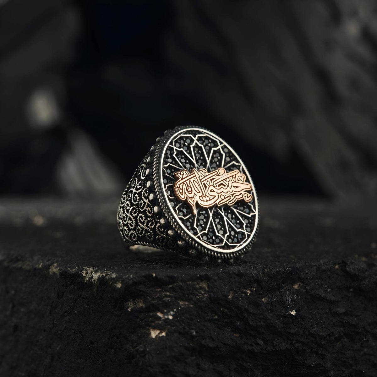 Hasbiyallah ring with black micro stones and Seljuk motifs in 925 sterling silver