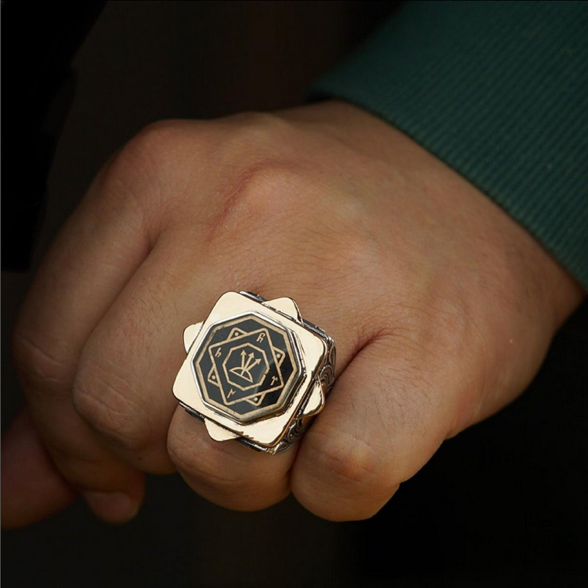 Oghuz Khan seal octagon ring – view 2