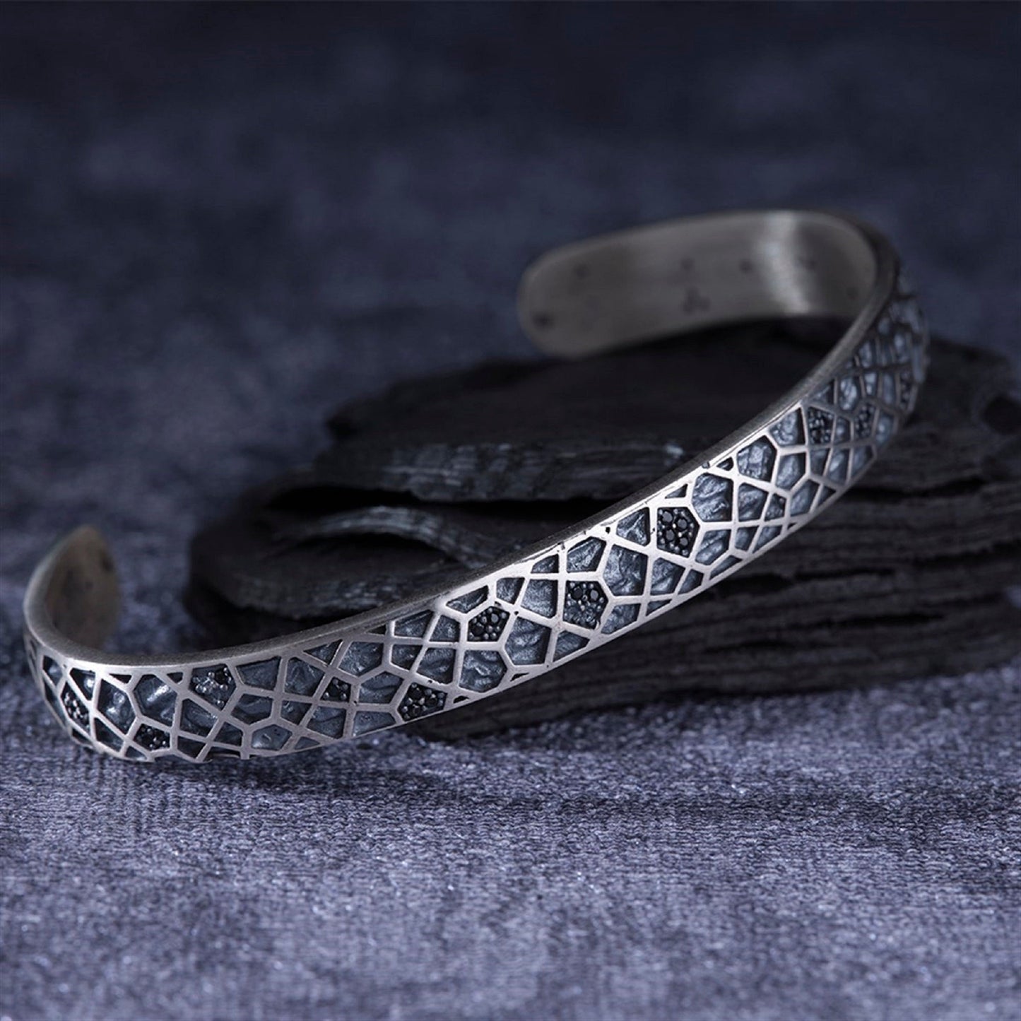 Handgefertigtes Herrenarmband aus 925er Sterlingsilber mit Mikrozirkonen