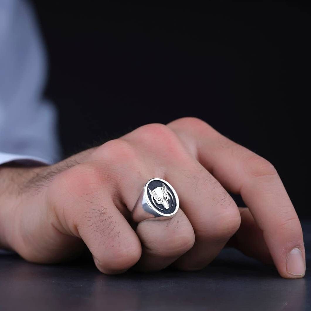 Börü wolf oval men's ring – view 3