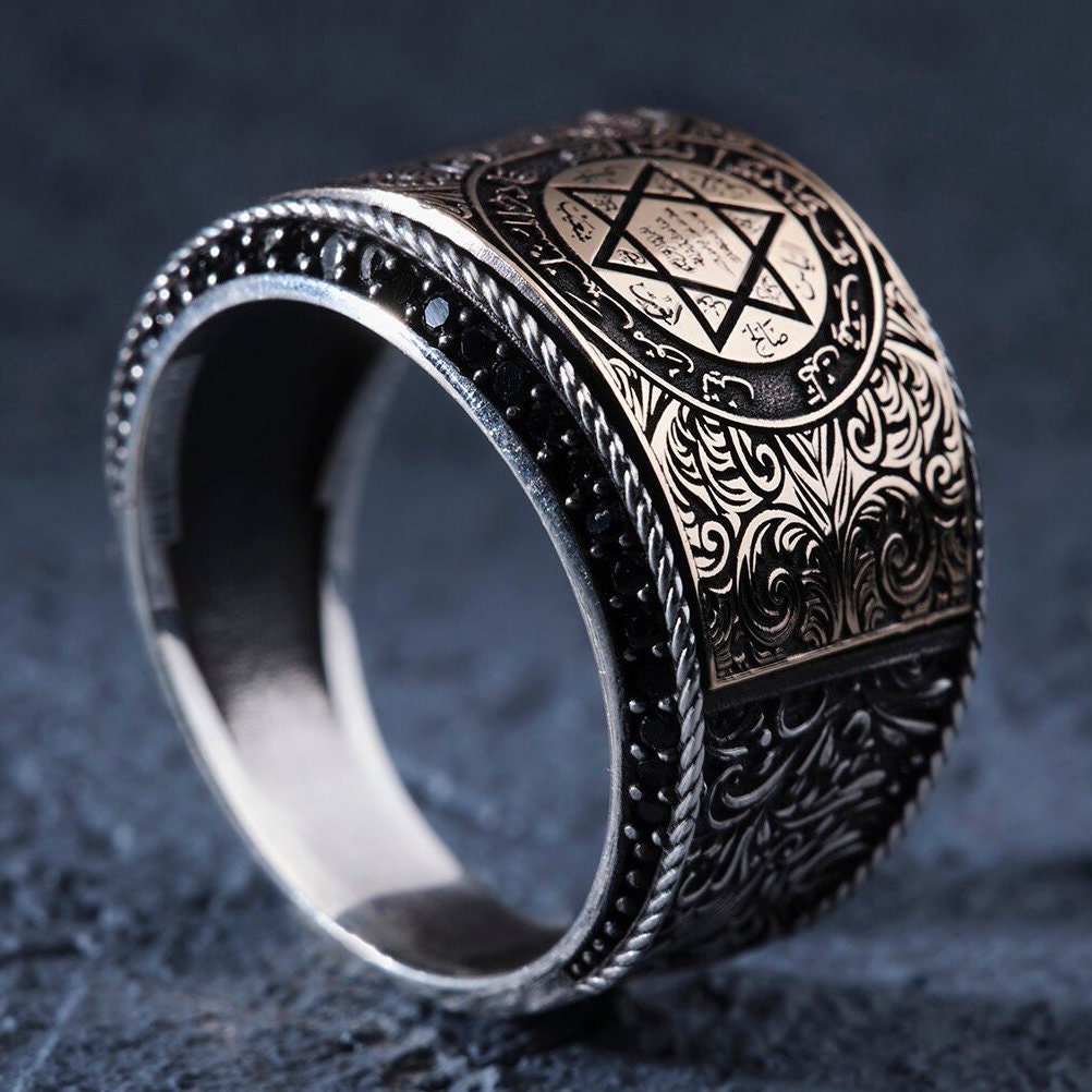 Seal of Solomon ring with Ottoman motifs and black zircon – view 3