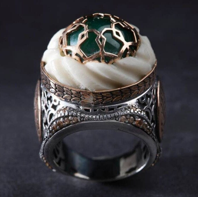 Turban men's ring with carved catalin amber – view 3