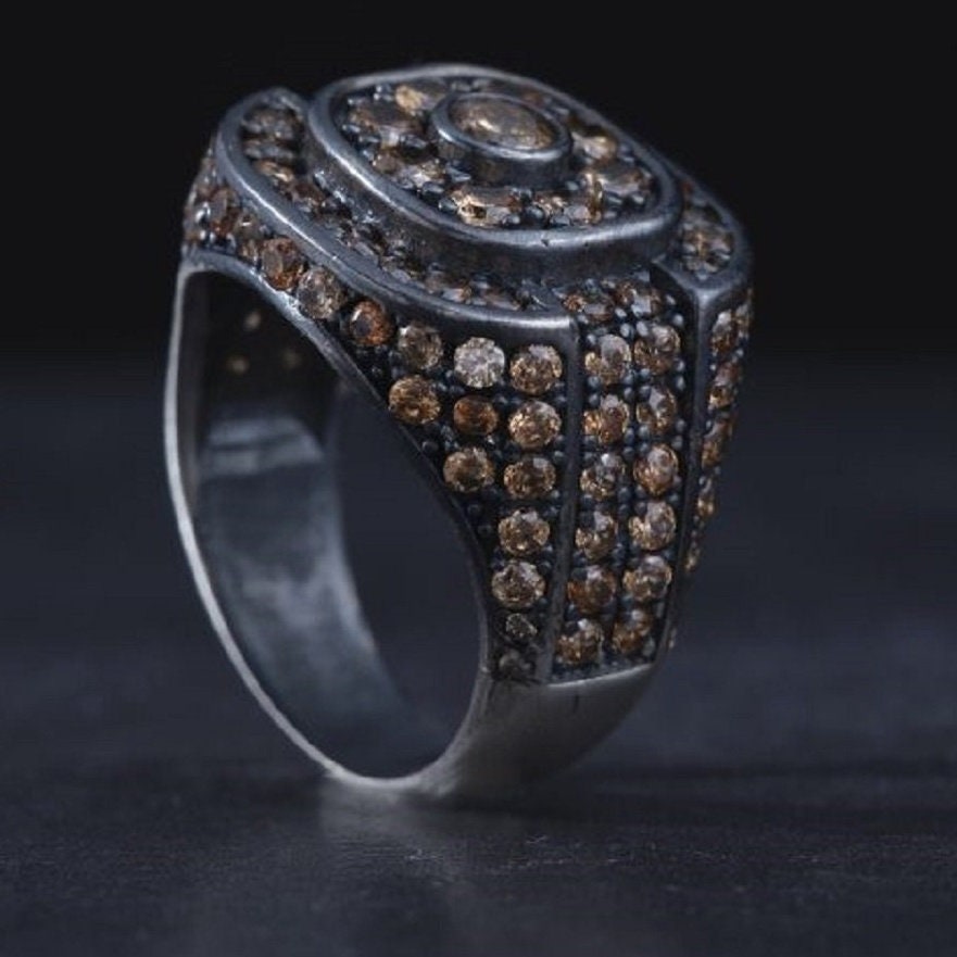 Granatring aus 925er Sterlingsilber: Handgefertigt in Diamantoptik