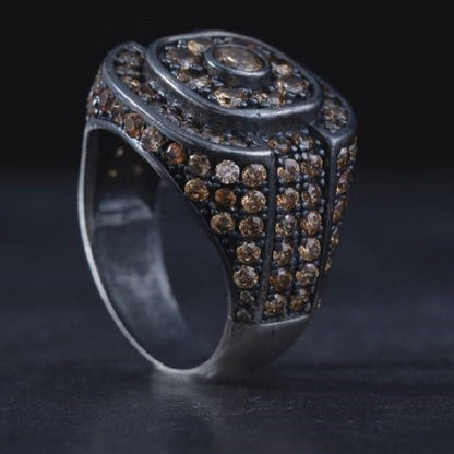 Granatring aus 925er Sterlingsilber: Handgefertigt in Diamantoptik