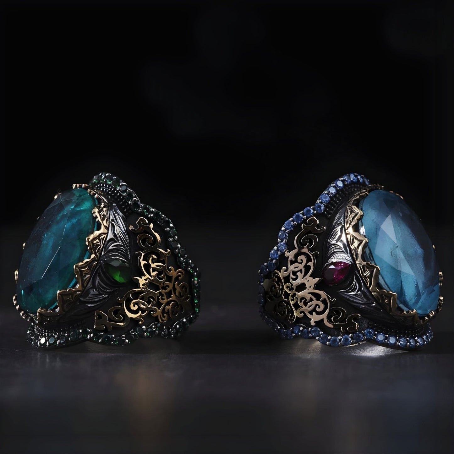 Ring aus Sterlingsilber mit blauem Paraiba-Turmalin: Handgefertigter Edelsteinschmuck