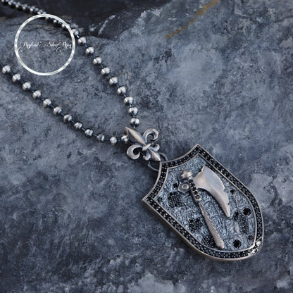 Axe pendant necklace with black zircon – view 2