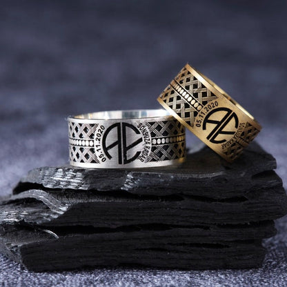 Personalisierter Ehering – individuell gravierter Gold- und Silberring