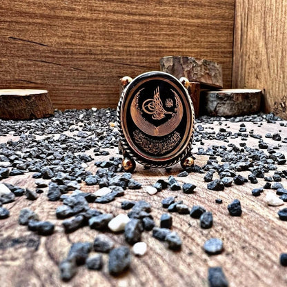 Crescent and Ottoman seal signet ring – view 3