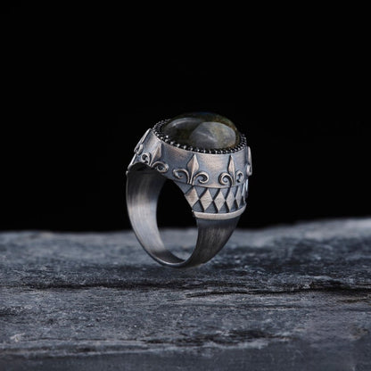 Herrenring aus Sterlingsilber mit Labradorit: Zirkonia-Akzent, wirkt angstlösend