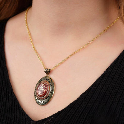 Vav Letter Amber Stone Gold-Plated Silver Necklace Red Zircon Love Calligraphy
