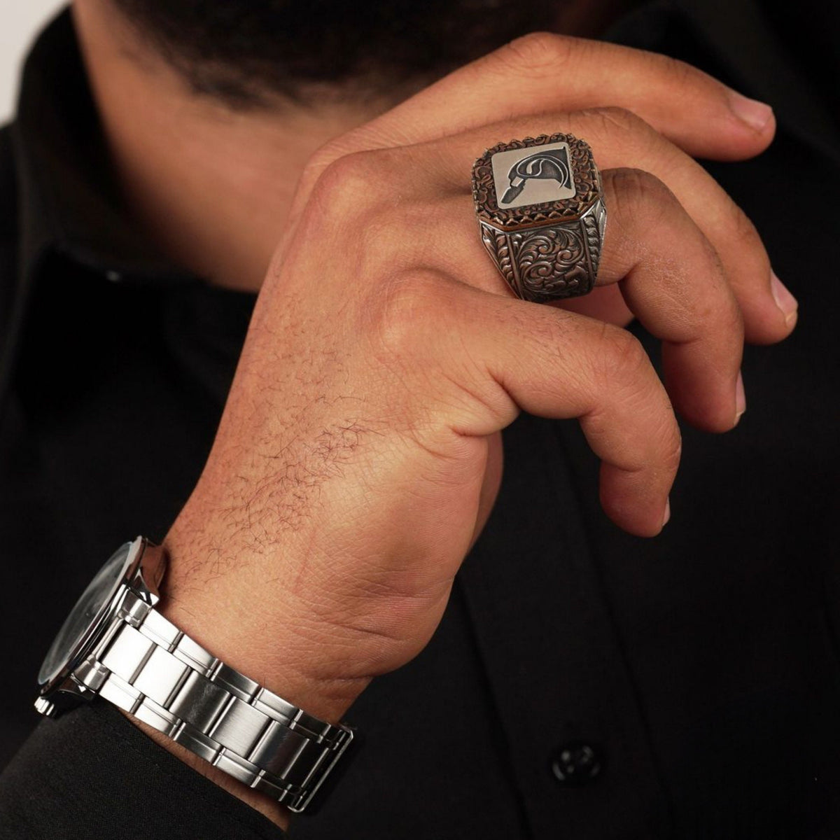 Mevlevi men's ring with engraved turban and vav – view 2