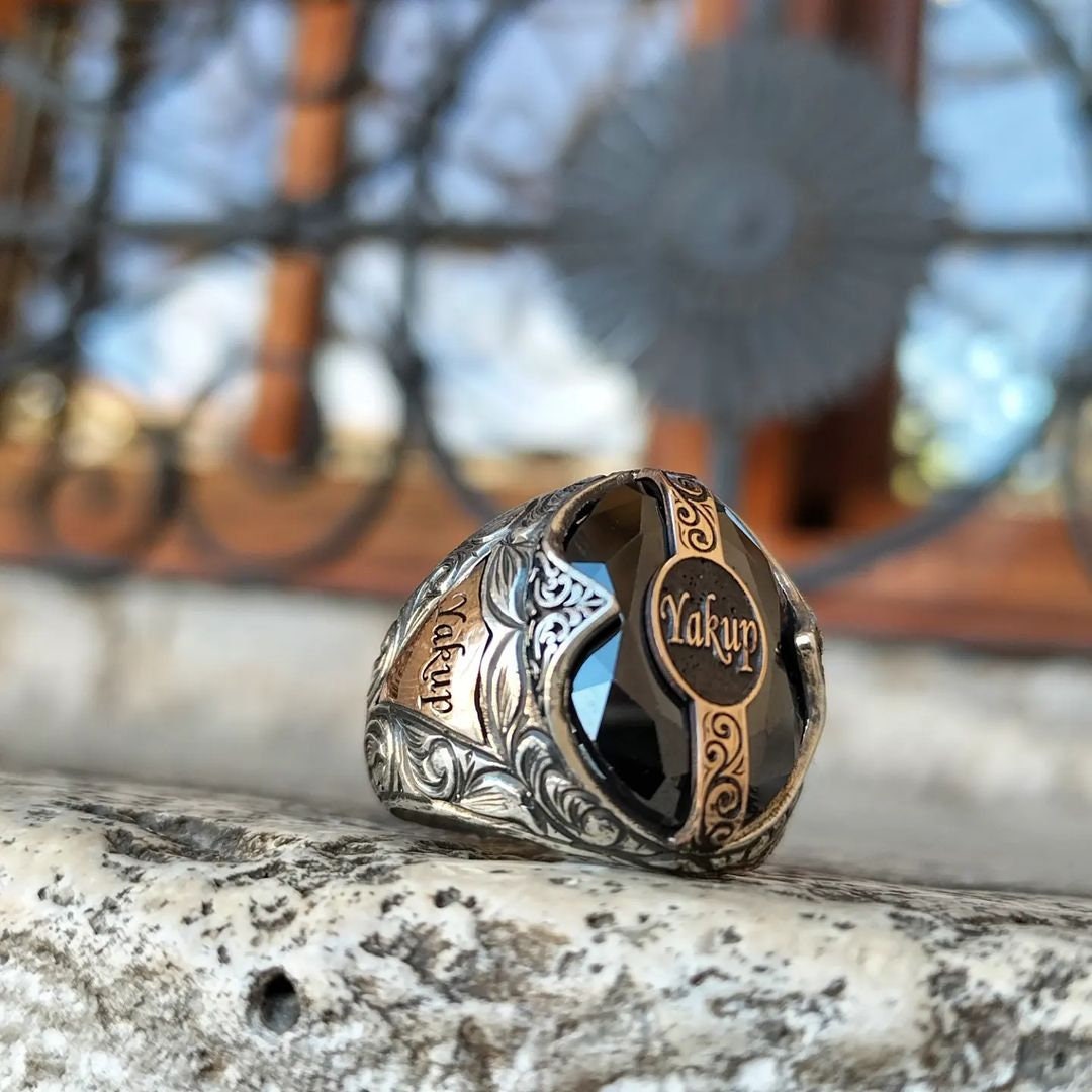 Black onyx men's name ring – view 2