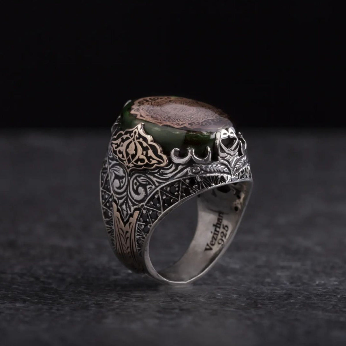 Vezirhan green amber ring with Surah Al-Inshirah – view 2
