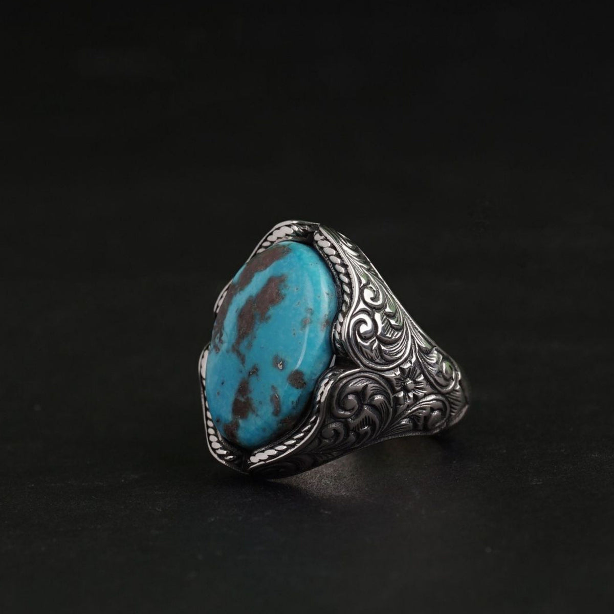 Turquoise men's ring with hand-engraved sides – view 3