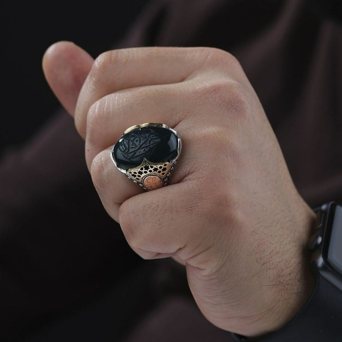 La Ghalibe Illallah Ring, Black Agate – view 2