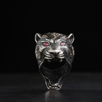 Panther head ring with red zircon eyes – view 4