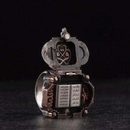 Herrenring aus 925er Sterlingsilber mit weißem Stein und aufklappbarem Koran – handgefertigt