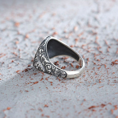 Monogram letter ring – view 4
