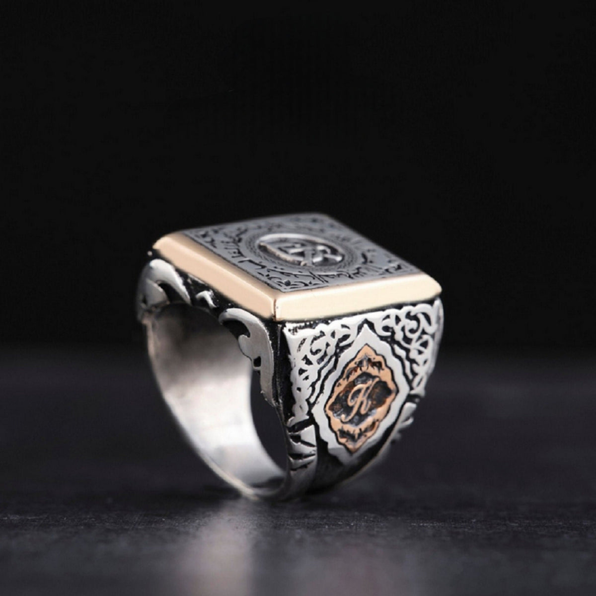 Square Arabic inscription ring – view 3