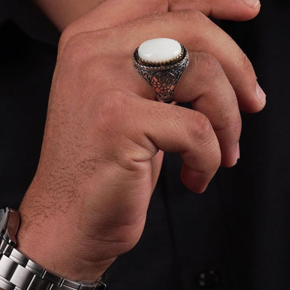 Ovaler Ring aus Sterlingsilber mit Perlmutt – handgefertigt und verstellbar