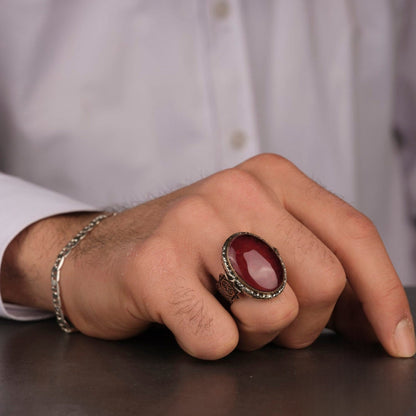 Handgefertigter Ring aus 925er Sterlingsilber mit rotem Bernstein – Valentinstagsgeschenk