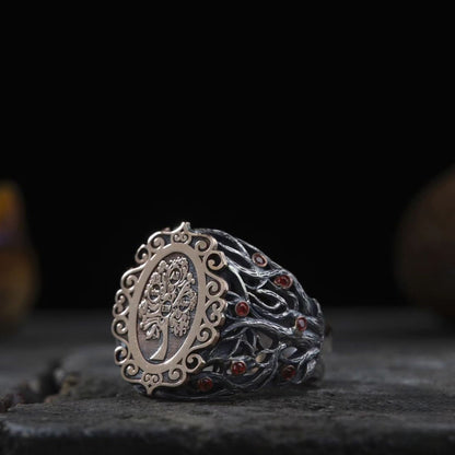 Family tree name ring with red zircon – view 3