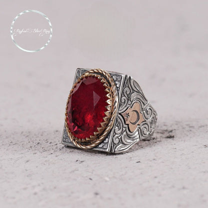 Red tourmaline ring with crescent and star – view 3