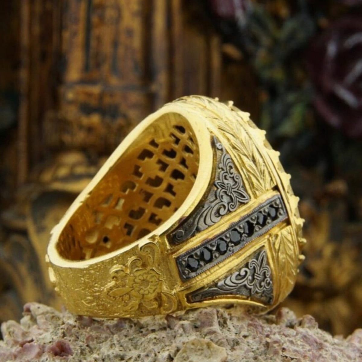 Seal of Solomon gold-plated ring with black zircon – view 3