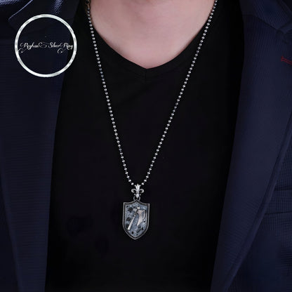 Axe pendant necklace with black zircon – view 3
