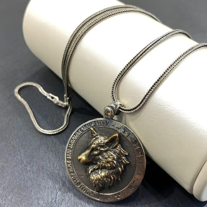 Wolf medallion necklace with Göktürk script and Oghuz tribes – view 3