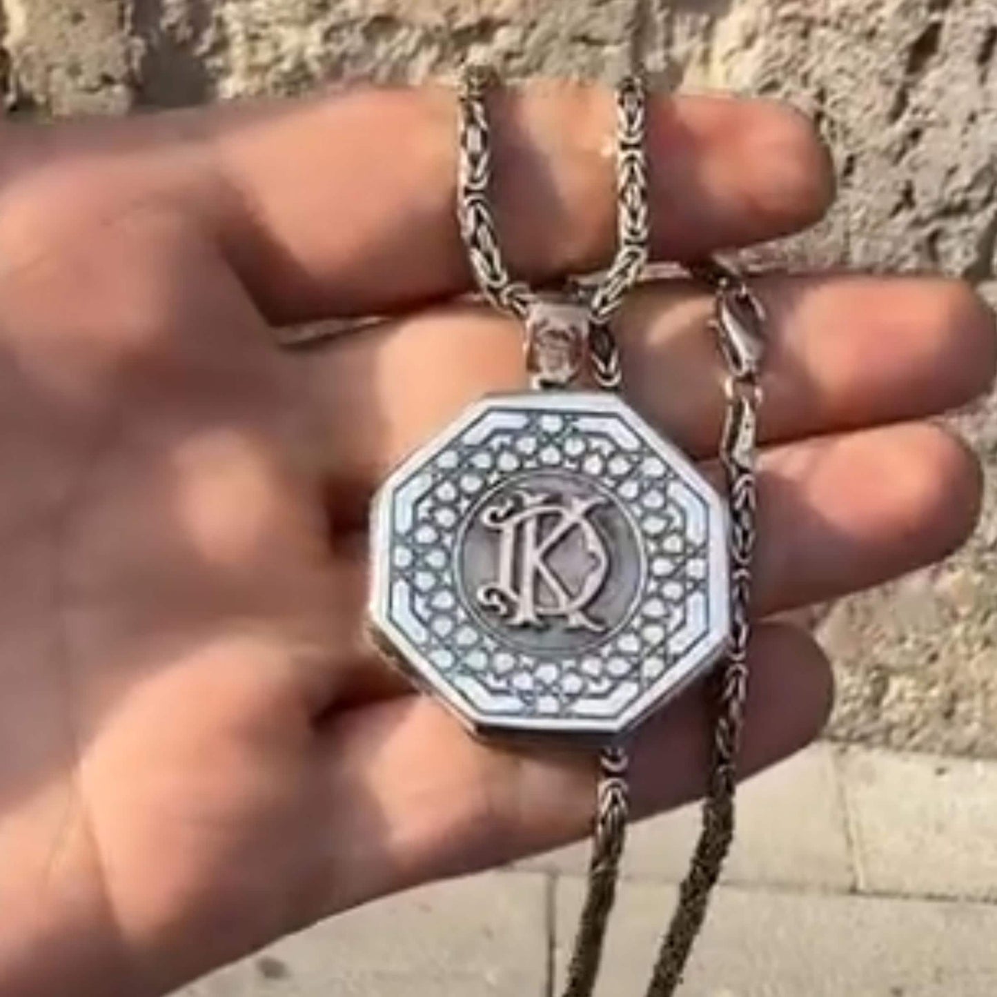 Islamic Prayer Medallion Necklace – Personalized 925 Sterling Silver Locket