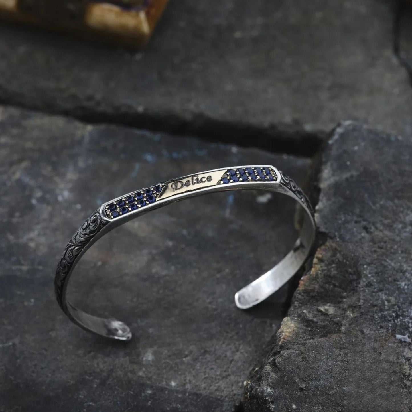 Individuelles Armband- und Ring-Set aus Silber – personalisiertes Manschetten-Set – blauer Zirkonia