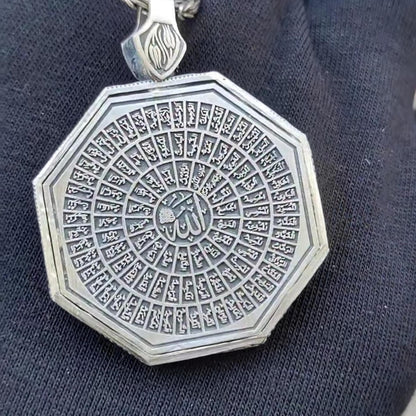 Islamic Protection Medallion Necklace – 925 Silver | Personalized