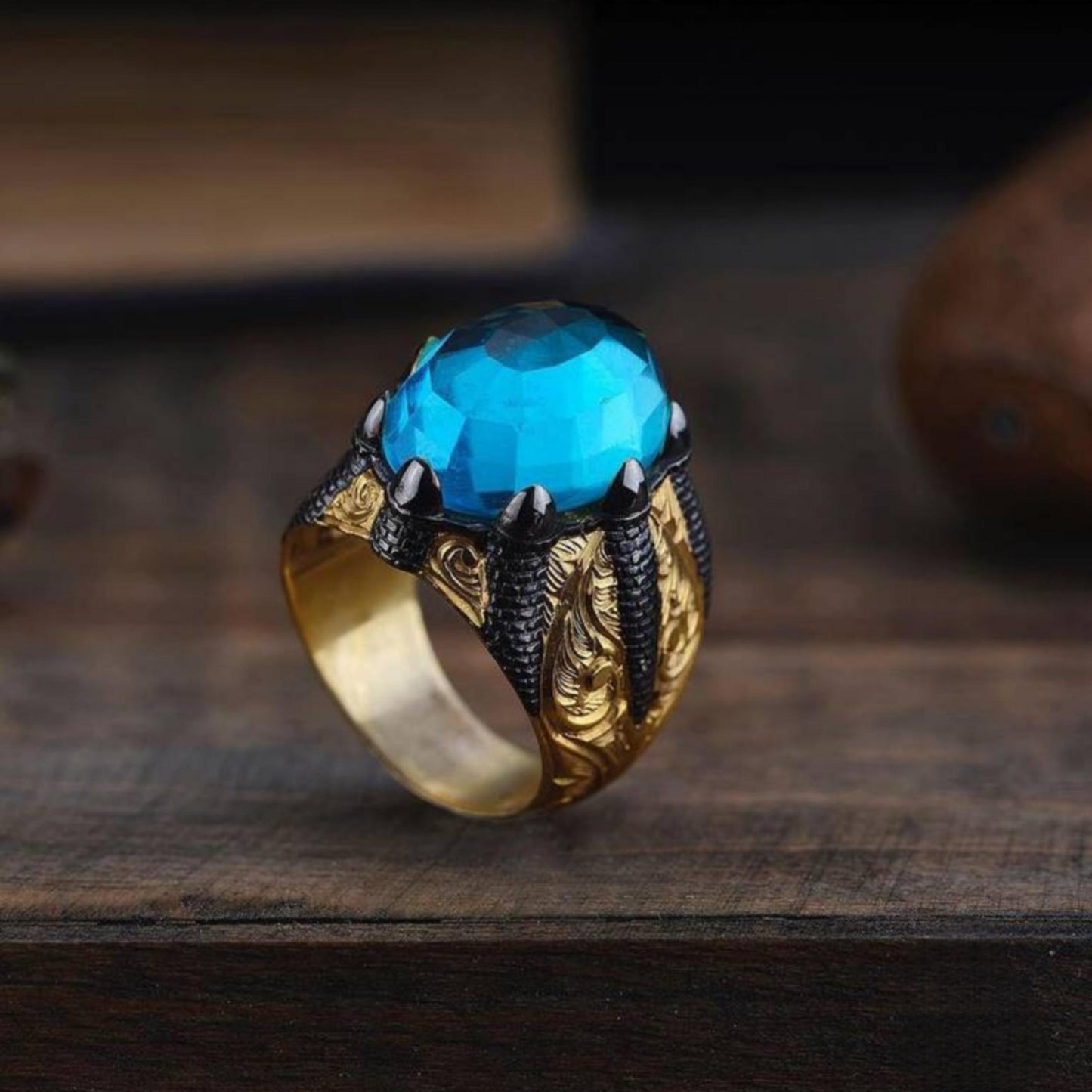 Handgefertigter Käfigring mit Aquamarinstein aus 925er Sterlingsilber