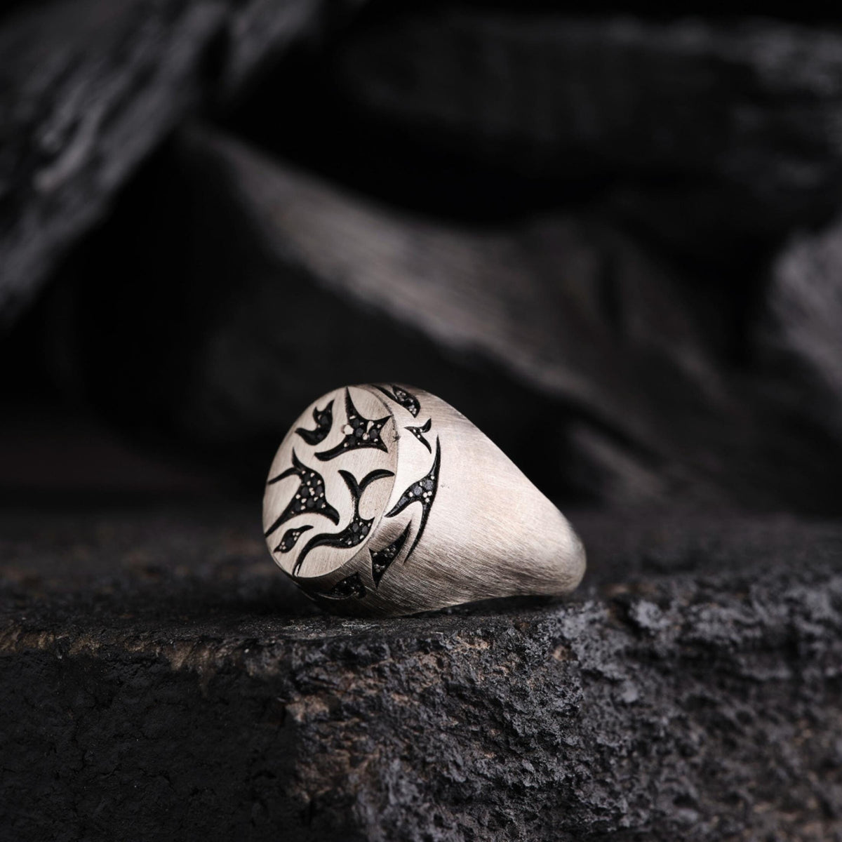 Dainty micro zircon unisex ring – view 3