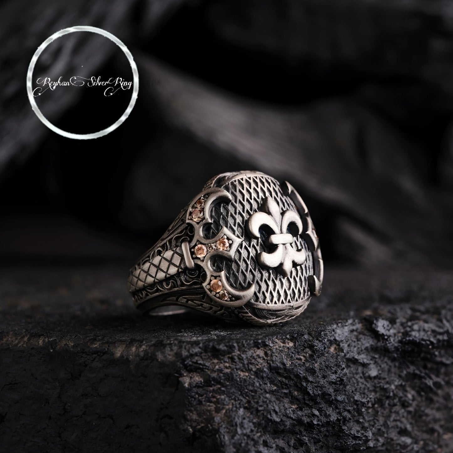 Hilt Herrenring aus Silber – Gelbe Topase, kursives Muster, handgefertigtes Unikat