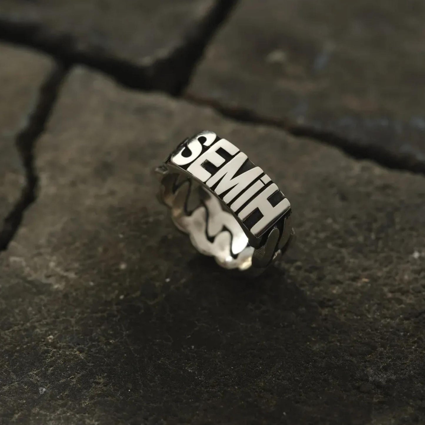 Personalisierter Namensring aus Sterlingsilber für Herren: Kettendesign