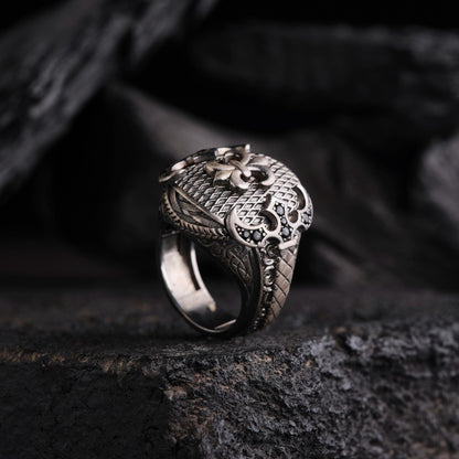 Hilt Herrenring aus Silber – Mikro-Schwarztopas, kursives Muster, feine Verarbeitung