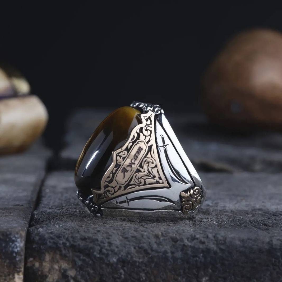 Tiger eye men's ring – view 3