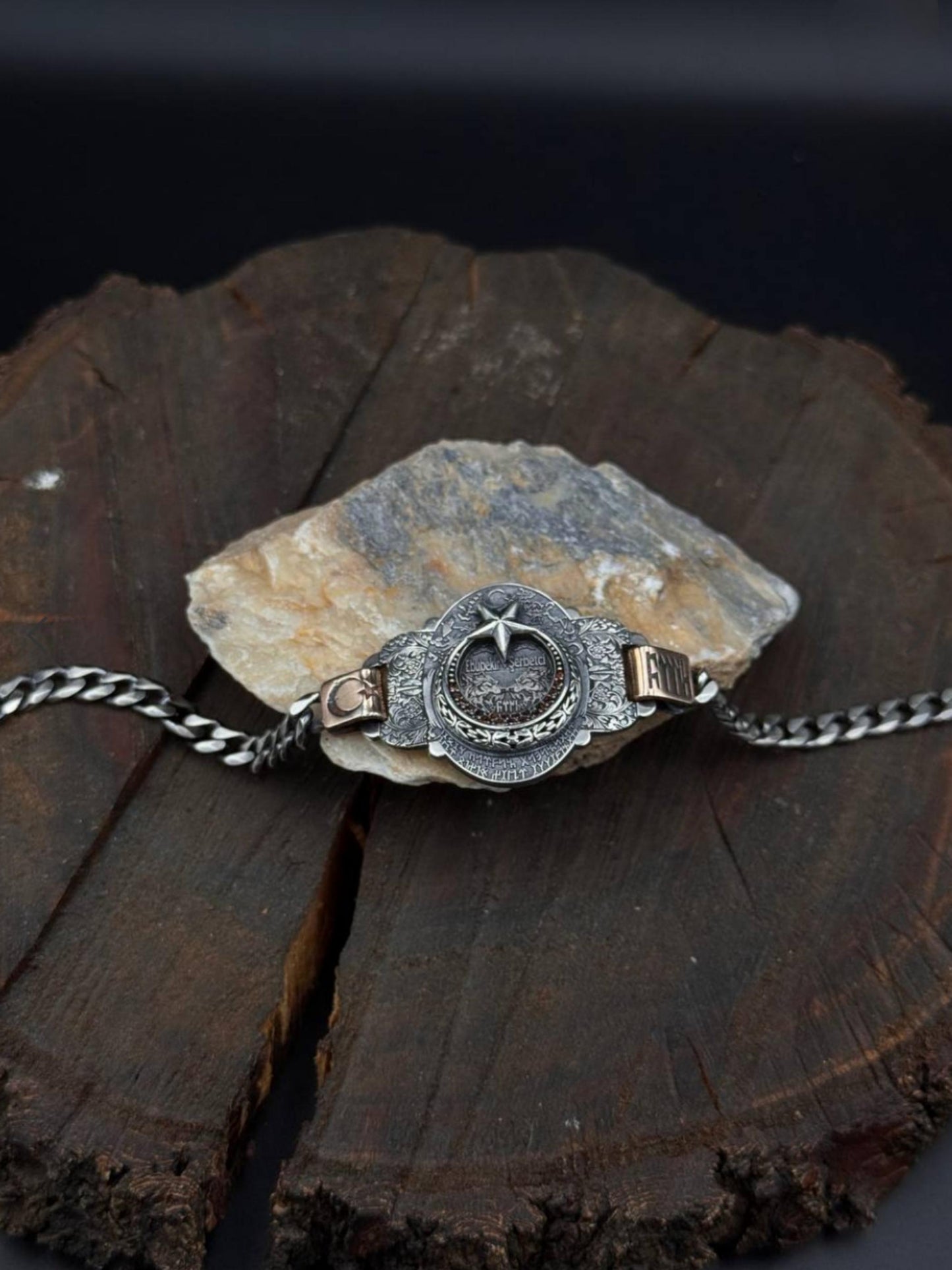 Crescent Star Bracelet – Red Topaz & Name Engraving | 925 Silver