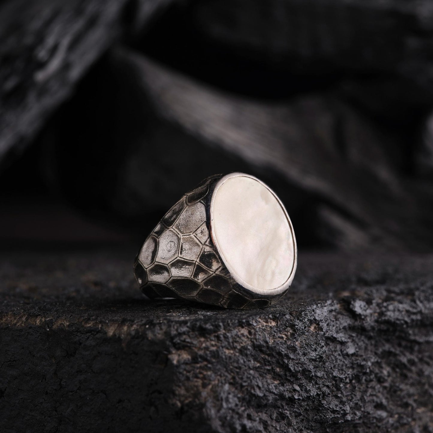 Mother of Pearl Sedef Stone 925 Sterling Silver Ring Wall Pattern Engraved Handcrafted