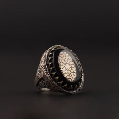 Authentischer Ring aus 925er Silber mit schwarzem Feuerbernstein, Seldschukenkunst – handgefertigter Schmuck