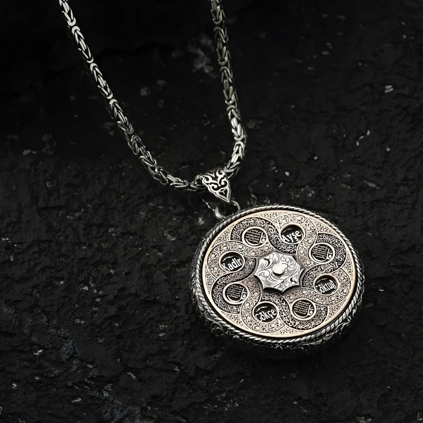 Rotating Quranic Surah Pendant – 5 Surahs & Ayat al-Kursi | 925 Silver Islamic Necklace